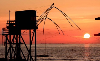 Coucher de Soleil sur les Pêcheries de Tharon Plage - auteur : Thierry Weber, Photographe Graphiste