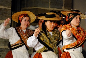 Folklore Espagnol au Bourg du Clion