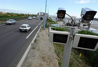 Pornic - 06/09/2012 - Pont de Saint-Nazaire : le radar tronçon verbalise à partir de vendredi