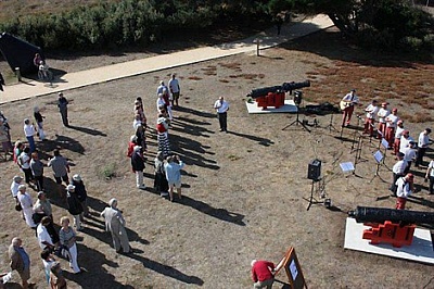 Pornic - 21/09/2012 - Prefailles : les canons posés devant le sémaphore inaugurés