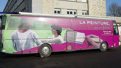 Pornic - 19/03/2014 - Le bus des métiers de la peinture mercredi à Pornic 