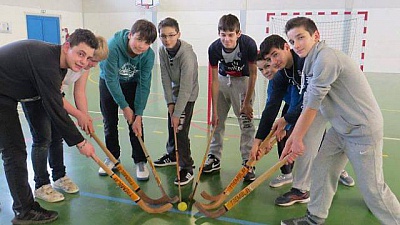 Pornic - 18/02/2015 - Pornic : une nouvelle activit pour les jeunes, le rink hockey 