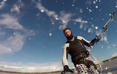 Pornic - 25/02/2015 - Vidéo : Surf Kite à l`Ermitage à Saint Brevin